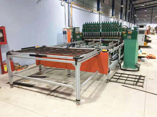 Soldadora industrial de Gantry Type Row del soldador del punto de la frecuencia variable 150KVA
